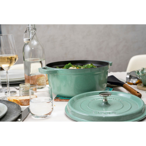 Staub - garnek żeliwny okrągły 3.8 ltr, miętowy