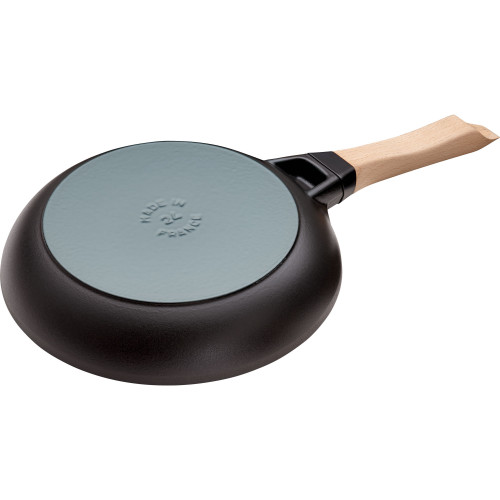 Staub - patelnia żeliwna z drewnianym uchwytem 24 cm