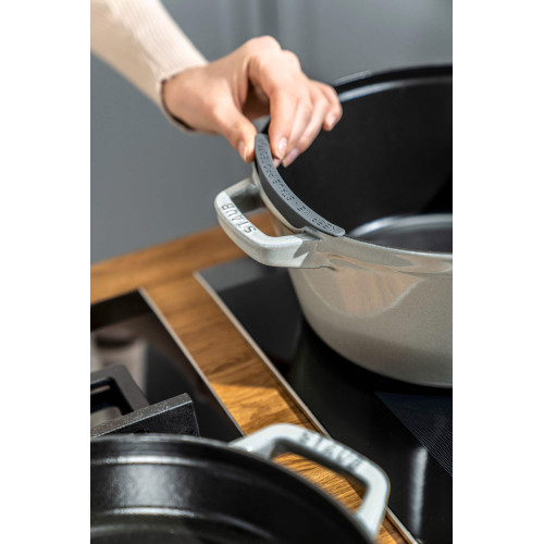 Staub - Zestaw 2 naczyń żeliwnych z pokrywką Staub - 24 cm, Biała trufla