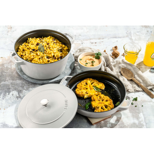 Staub - Zestaw 2 naczyń żeliwnych z pokrywką Staub - 24 cm, Biała trufla