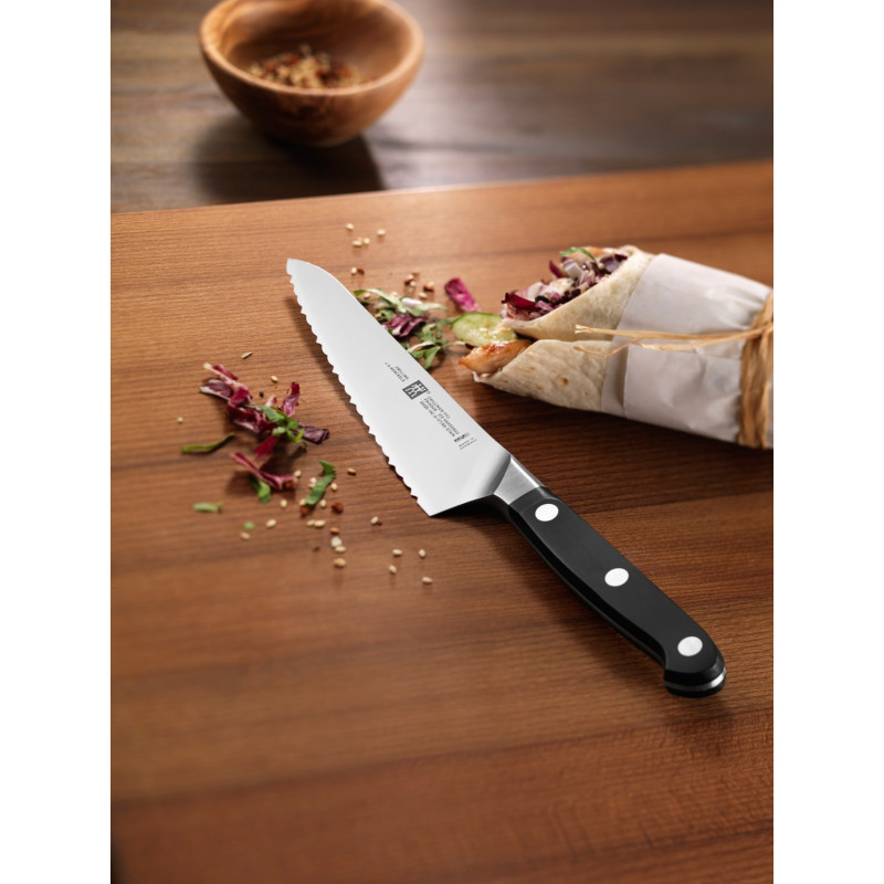 Zwilling - Kompaktowy nóż szefa kuchni z ząbkami Zwilling Pro - 14 cm