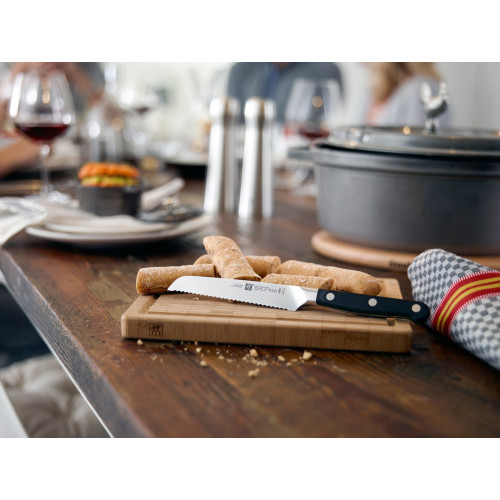 Zwilling - Nóż uniwersalny z ząbkami 15.1 Zwilling Pro - 13 cm