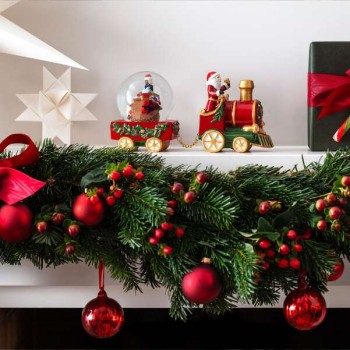 Villeroy & Boch - Christmas Toy's - Pociąg z Mikołajem i kulą śnieżną