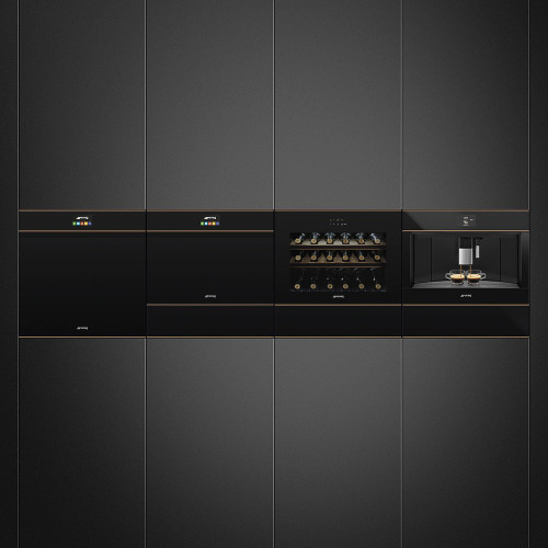 Smeg Ekspres do kawy, DSN CMS4604NR