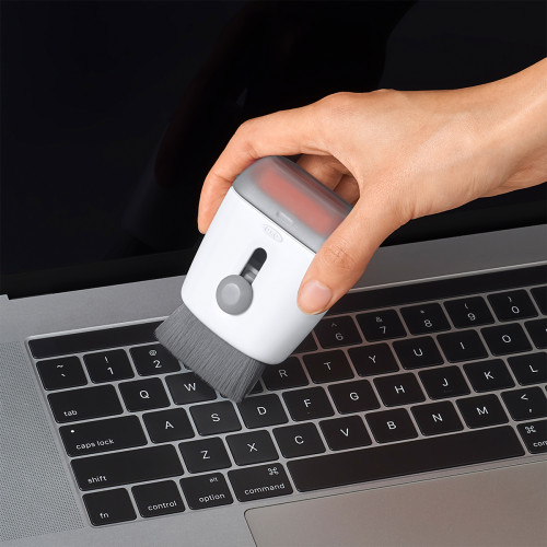Czyścik do laptopów 2 w 1 - Good Grips / OXO